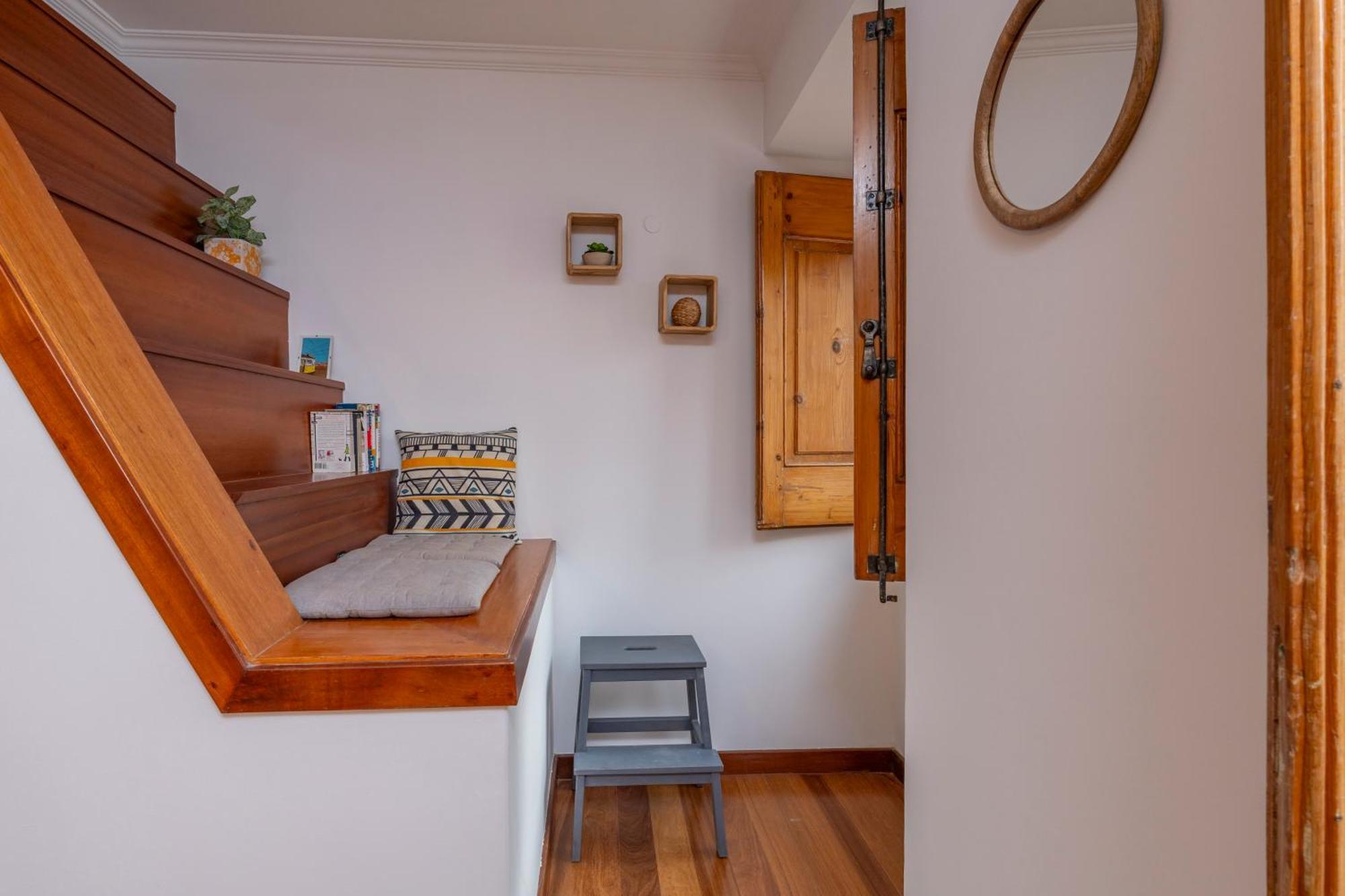 Apartment Superb Overlooking Graca In Lissabon